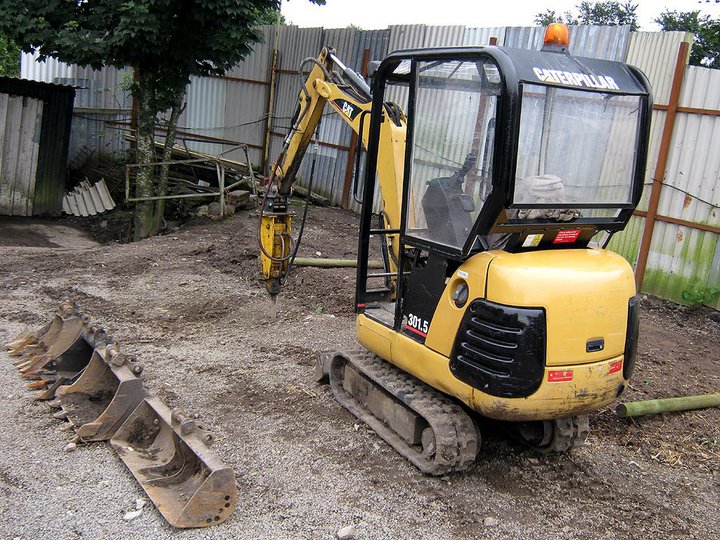 mini digger hire neath